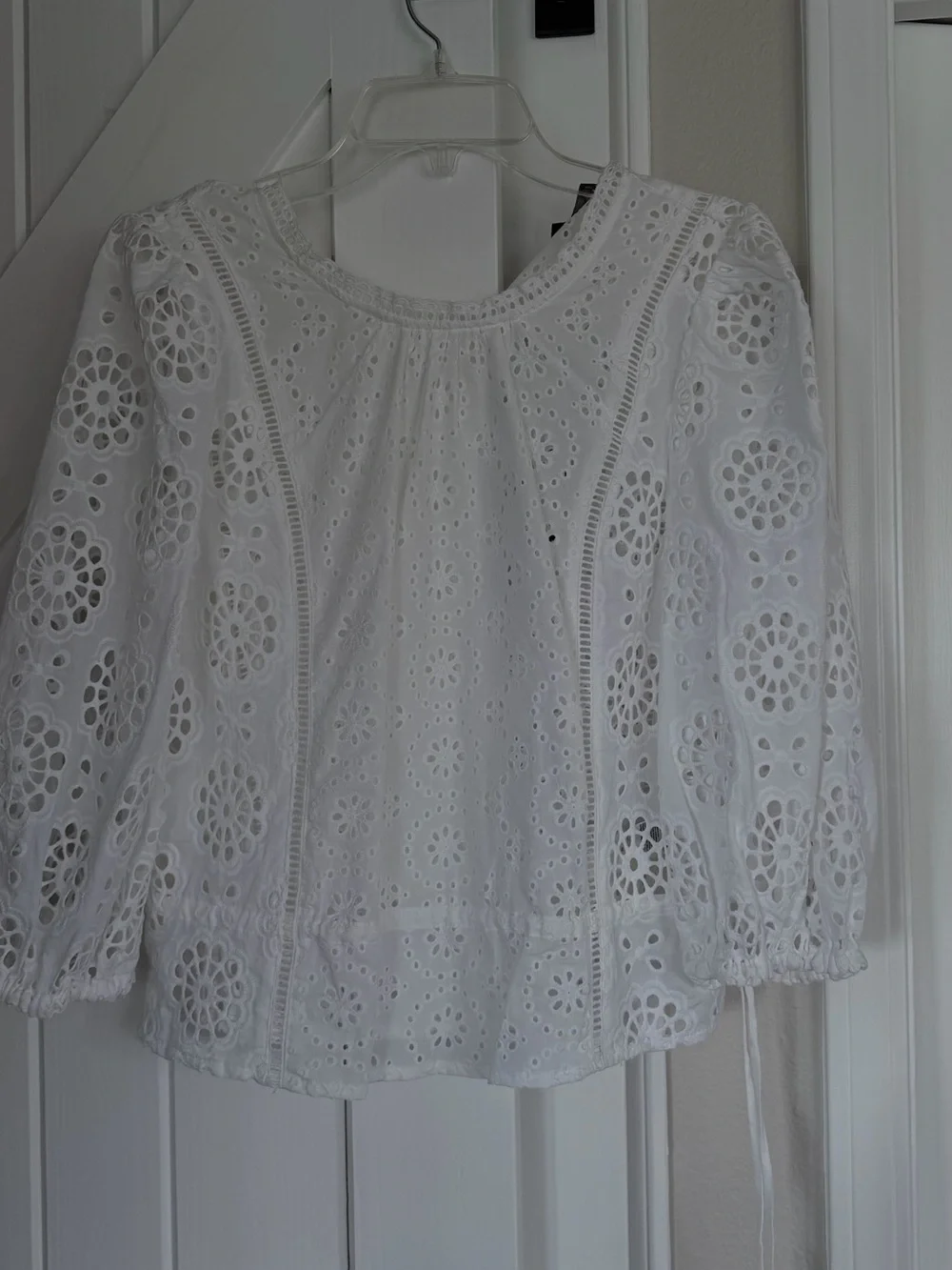 Banana Republic White Eyelet Peasant Blouse
